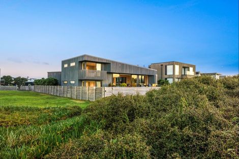 Photo of property in 33 Kokopu Street, Omaha, 0986