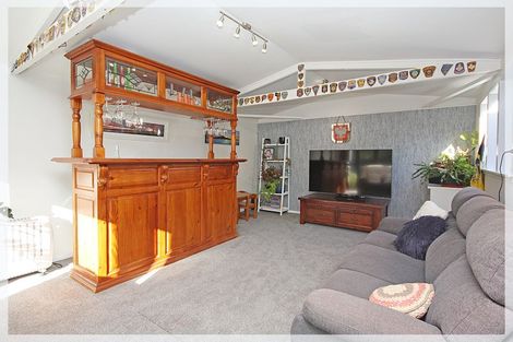 Photo of property in 115 Muhunoa West Road, Ohau, Levin, 5570