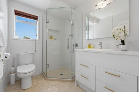 Photo of property in 4 Patros Place, Bucklands Beach, Auckland, 2012