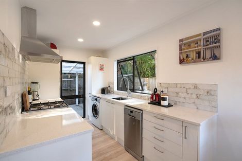 Photo of property in 28a Eatwell Avenue, Paraparaumu Beach, Paraparaumu, 5032