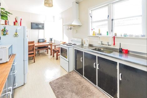 Photo of property in 2 Victory Place, Aramoho, Whanganui, 4500