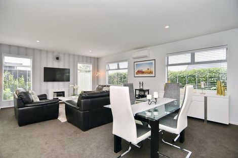 Photo of property in 24 Chatsworth Avenue, Rangiora, 7400