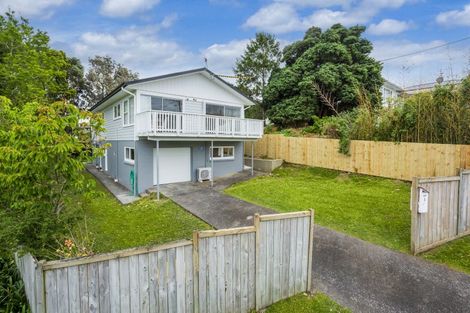 Photo of property in 1 Phillipa Place, Browns Bay, Auckland, 0630