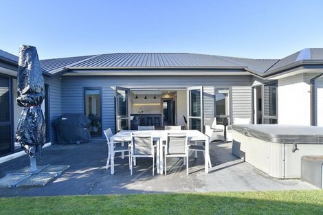 Photo of property in 8 Guyon Street, Marshland, Christchurch, 8083