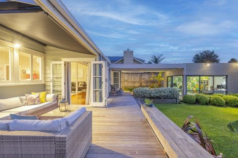 Photo of property in 100 Old Mill Road, Westmere, Auckland, 1022