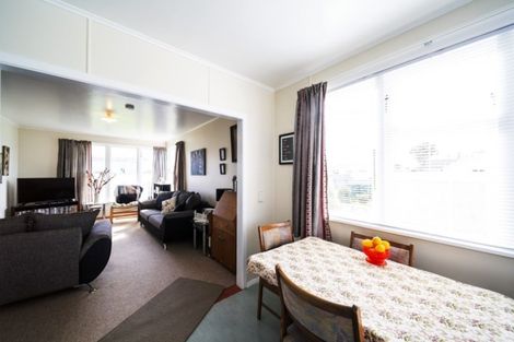 Photo of property in 83 Manawapou Road, Hawera, 4610