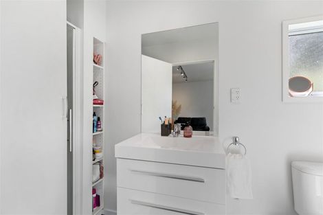 Photo of property in 10 Walnut Avenue, Strowan, Christchurch, 8052