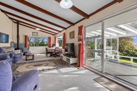 Photo of property in 24a Saint Ives Grove, Whalers Gate, New Plymouth, 4310