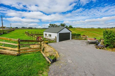 Photo of property in 613 Paparata Road, Bombay, 2675