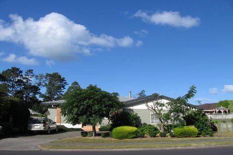 Photo of property in 81 Unsworth Drive, Unsworth Heights, Auckland, 0632