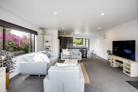 Photo of property in 23a Avondale Road, Taradale, Napier, 4112