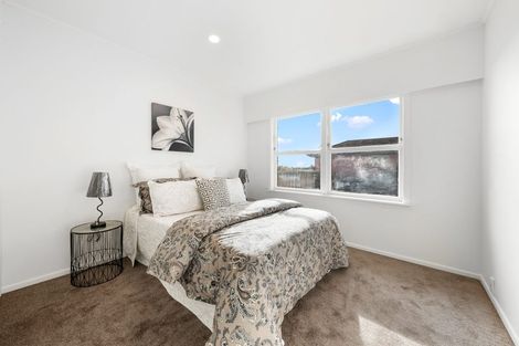 Photo of property in 17a Gulf Crest, Bucklands Beach, Auckland, 2012