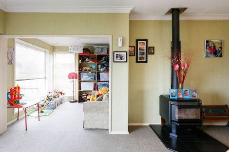 Photo of property in 1a Carthew Street, Feilding, 4702