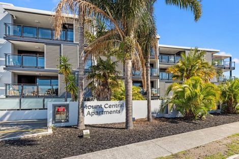 Photo of property in 2-06/424 Maunganui Road, Mount Maunganui, 3116