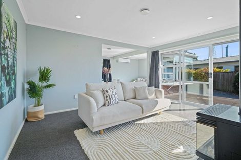 Photo of property in 79 Boston Avenue, Hornby, Christchurch, 8042