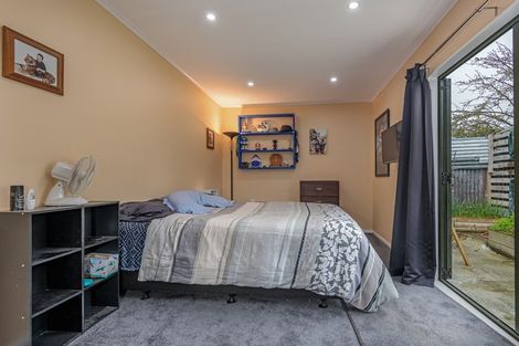 Photo of property in 42 Kingswood Street, Takaro, Palmerston North, 4412