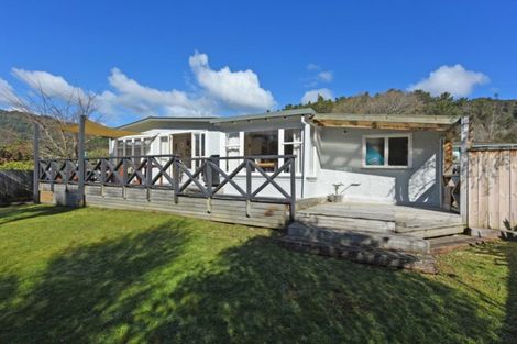 Photo of property in 52 Raukawa Street, Stokes Valley, Lower Hutt, 5019