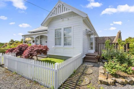 Photo of property in 23 Main Road, Raglan, 3225