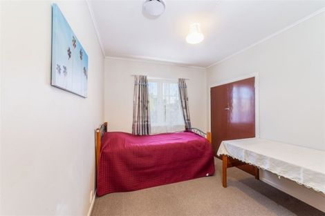 Photo of property in 65 Mcleod Road, Te Atatu South, Auckland, 0610