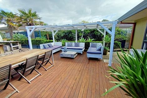 Photo of property in 42 Katerini Grove, Papamoa Beach, Papamoa, 3118