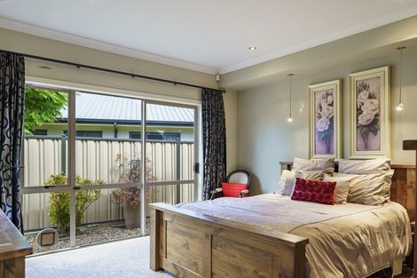 Photo of property in 33 Pinotage Drive, Greenmeadows, Napier, 4112