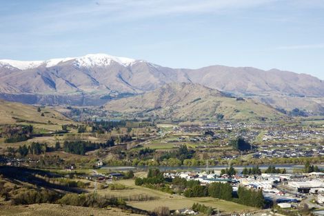 Photo of property in 14 Kahiwi Drive, Lower Shotover, 9304
