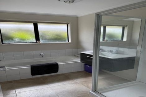 Photo of property in 213 Kimihia Road, Huntly, 3771