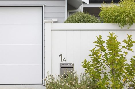 Photo of property in 1a Legorne Lane, Havelock North, 4130