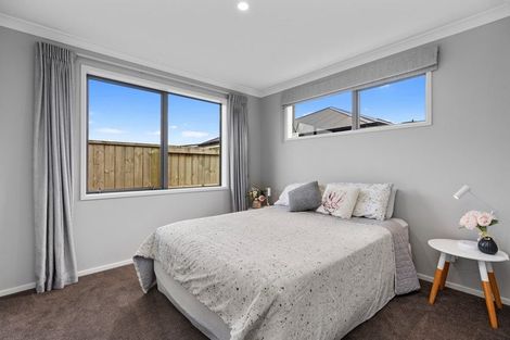 Photo of property in 27 Te Kio Crescent, Papamoa Beach, Papamoa, 3118