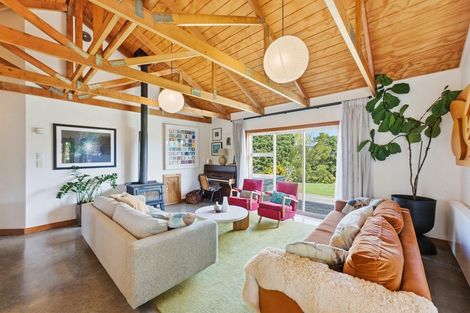 Photo of property in 72d Wairau Road, Oakura, 4314