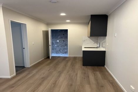Photo of property in 28 Ballyalton Crescent, Flat Bush, 2019