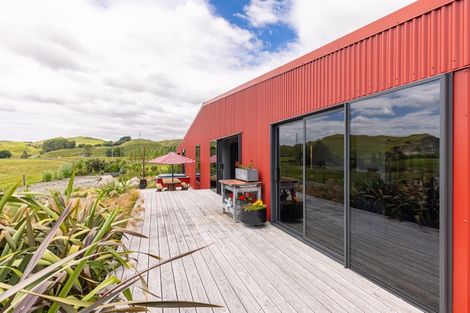 Photo of property in 944 Ruatangata Road, Whangaehu, Whanganui, 4581