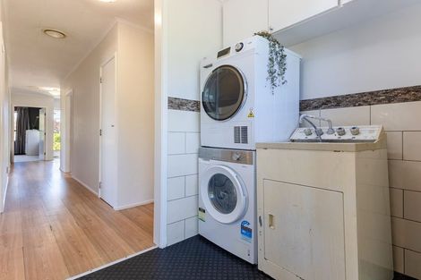 Photo of property in 21 Dale Road, Raumati South, Paraparaumu, 5032