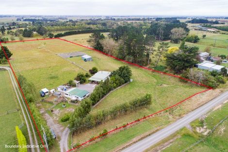 Photo of property in 175 Konini Street, Tokomaru, Palmerston North, 4474