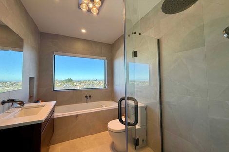 Photo of property in 34 Aldon Lane, Totara Park, Auckland, 2105