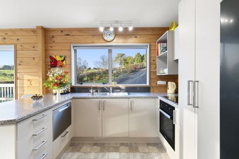 Photo of property in 417 Paparata Road, Bombay, 2675