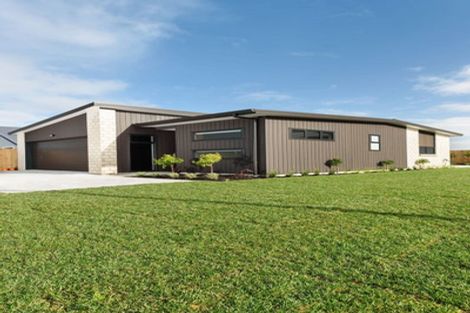 Photo of property in 2 Franks Way, Papamoa Beach, Papamoa, 3118