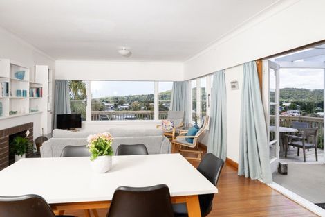 Photo of property in 37 Long Street, Raglan, 3225