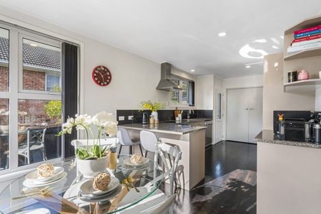 Photo of property in 1/51 Larne Avenue, Pakuranga Heights, Auckland, 2010