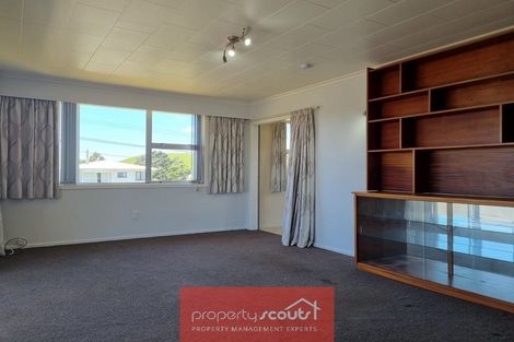 Photo of property in 124 Pioneer Road, Moturoa, New Plymouth, 4310