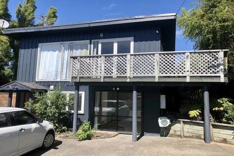 Photo of property in 1/706 East Coast Road, Pinehill, Auckland, 0632
