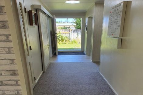 Photo of property in 13a Savage Crescent, West End, Palmerston North, 4412