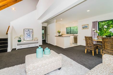 Photo of property in 1/470 East Coast Road, Windsor Park, Auckland, 0630