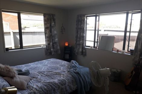 Photo of property in 2/76 Wharenui Road, Upper Riccarton, Christchurch, 8041