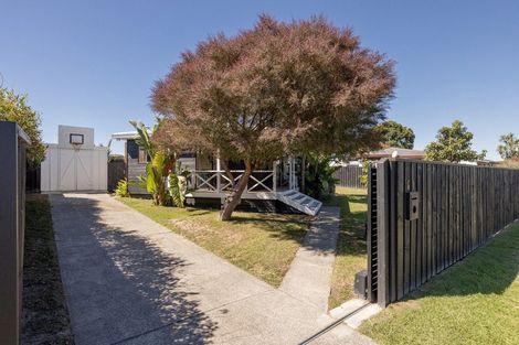 Photo of property in 11 Barbara Grove, Papamoa Beach, Papamoa, 3118