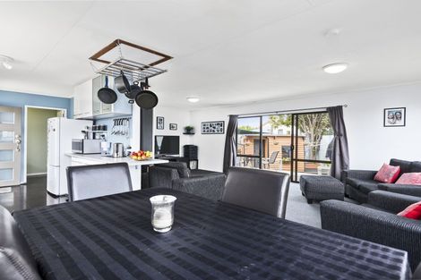 Photo of property in 35c Hartford Avenue, Papamoa Beach, Papamoa, 3118