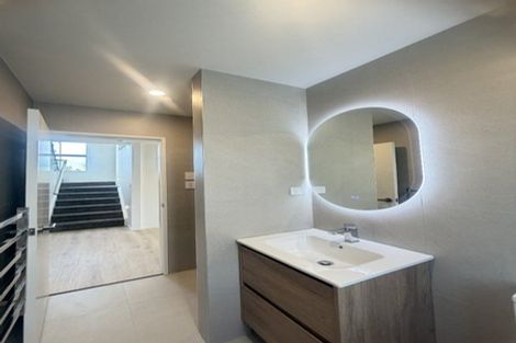 Photo of property in 51 Priestley Drive, Bucklands Beach, Auckland, 2014