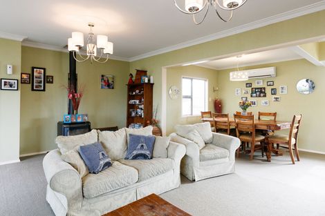 Photo of property in 1a Carthew Street, Feilding, 4702