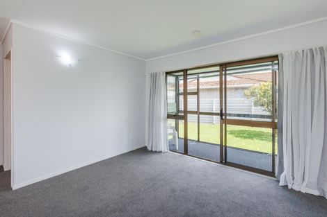 Photo of property in 5 Herbert Avenue, Cloverlea, Palmerston North, 4412