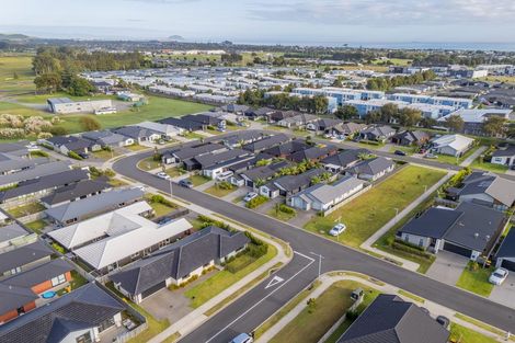 Photo of property in 1 Fontana Street, Papamoa, 3118